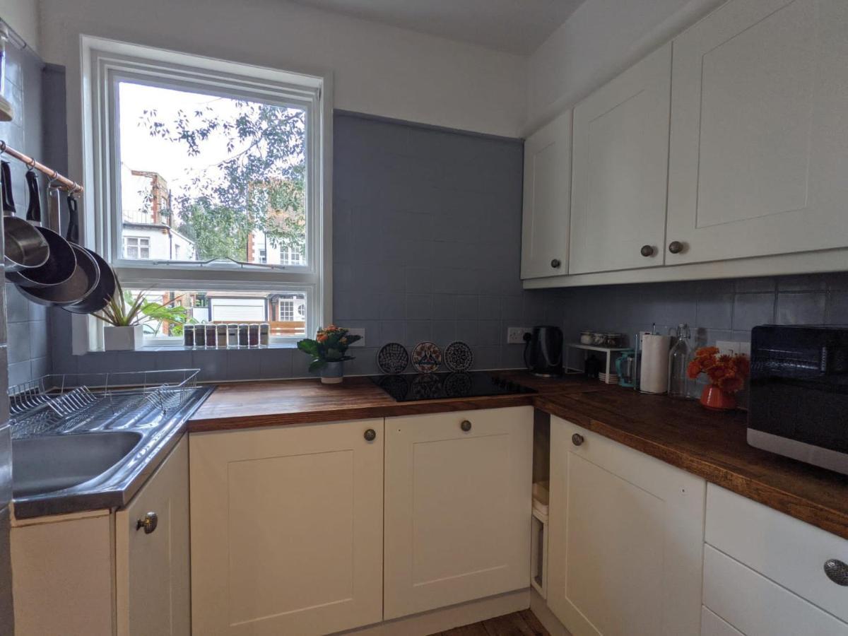 *unique & Garden, Near Beach* Appartement Hove