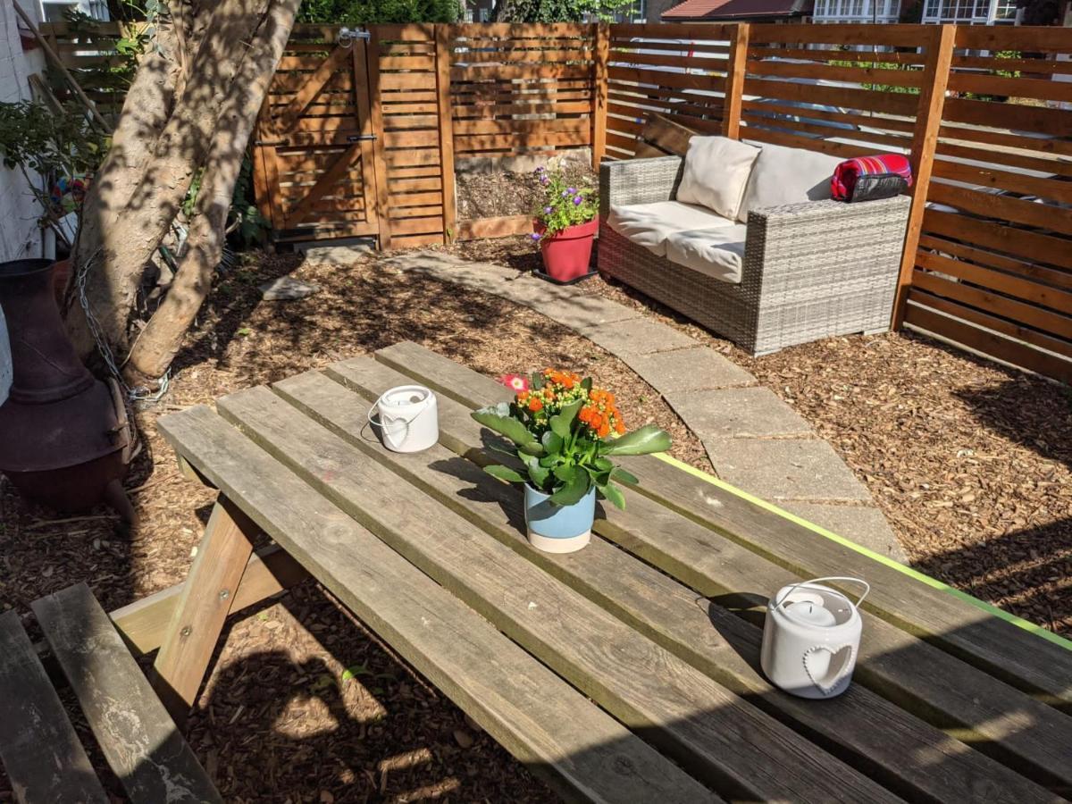 Appartement *unique & Garden, Near Beach*